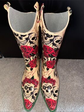 Cream Rain Boots with Red Rose & Skull Print
